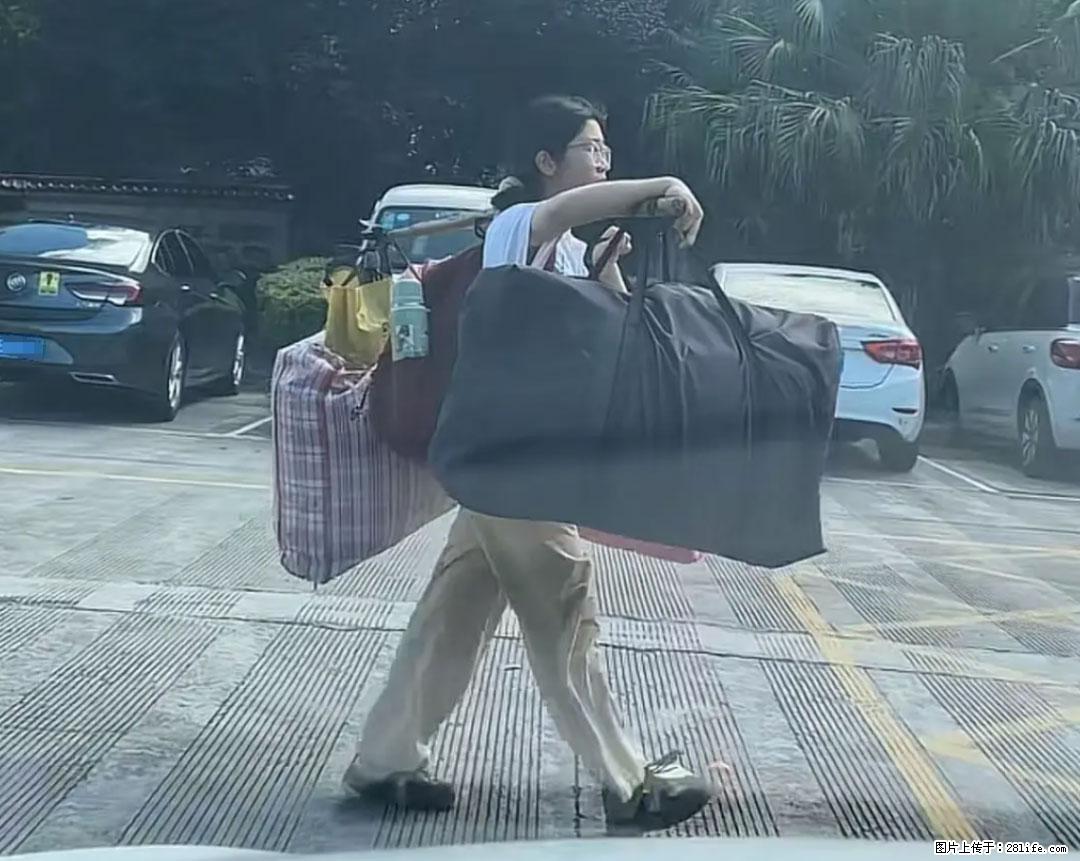 全网追的“扁担女孩”，找了一份暑假工，时薪12元 - 嘉兴生活资讯 - 嘉兴28生活网 jx.28life.com